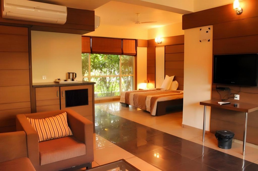 Room image 3